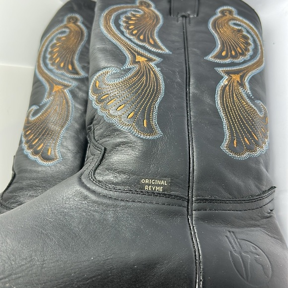 Black Leather Cowboy Boots with Embroidered Design - Picture 10 of 15